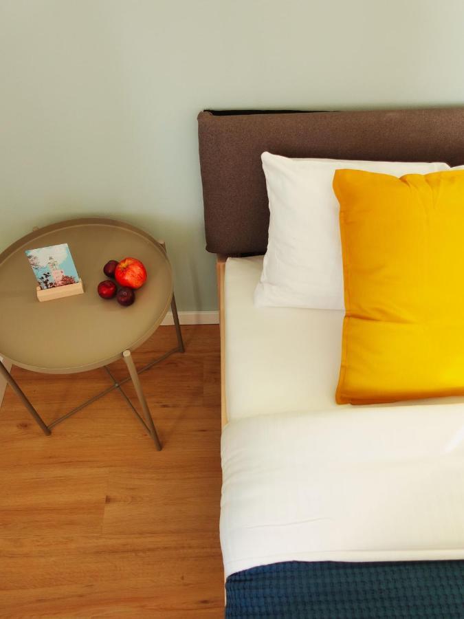 מגדבורג Luvono Apartments - 2 Schlafzimmer / Netflix / Disney+ מראה חיצוני תמונה